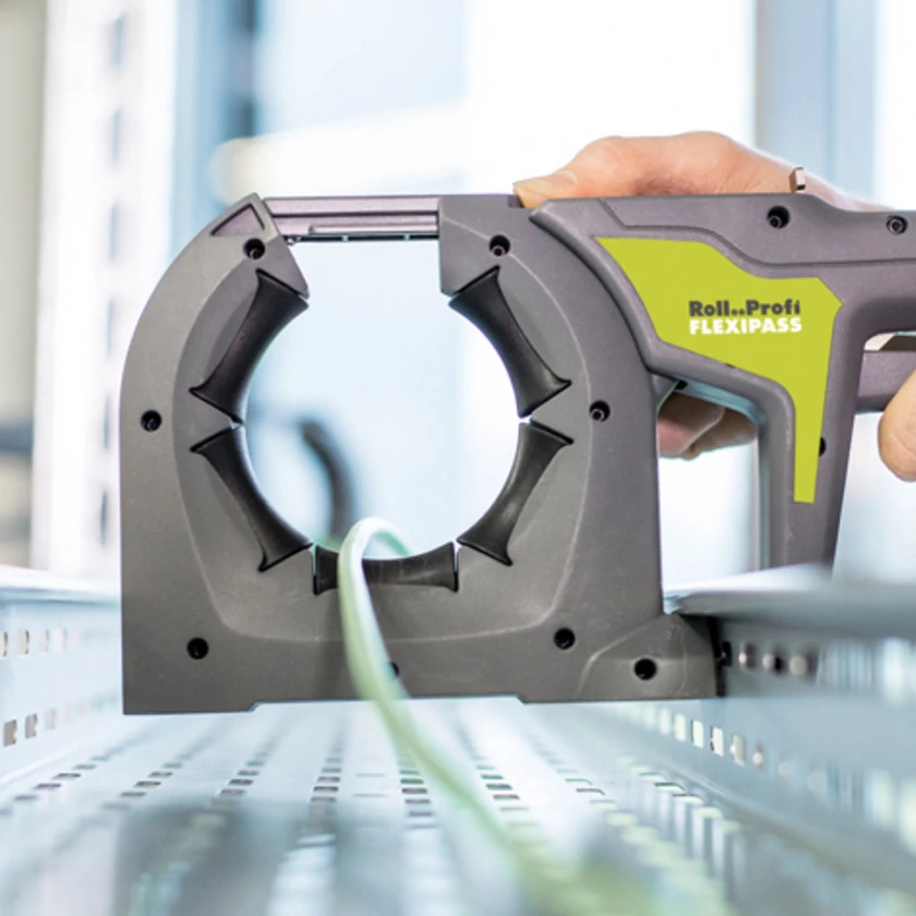 Ergonomisches Industriewerkzeug Lübbering Flexipass – funktionales Industriedesign von Eckstein Design