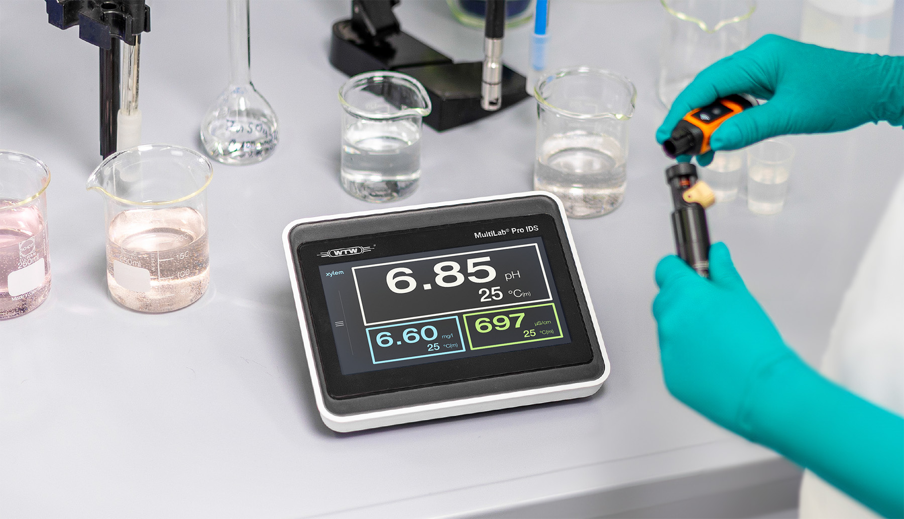 Produktdesign und Industriedesign für kompakte Laborplattform von Eckstein Design