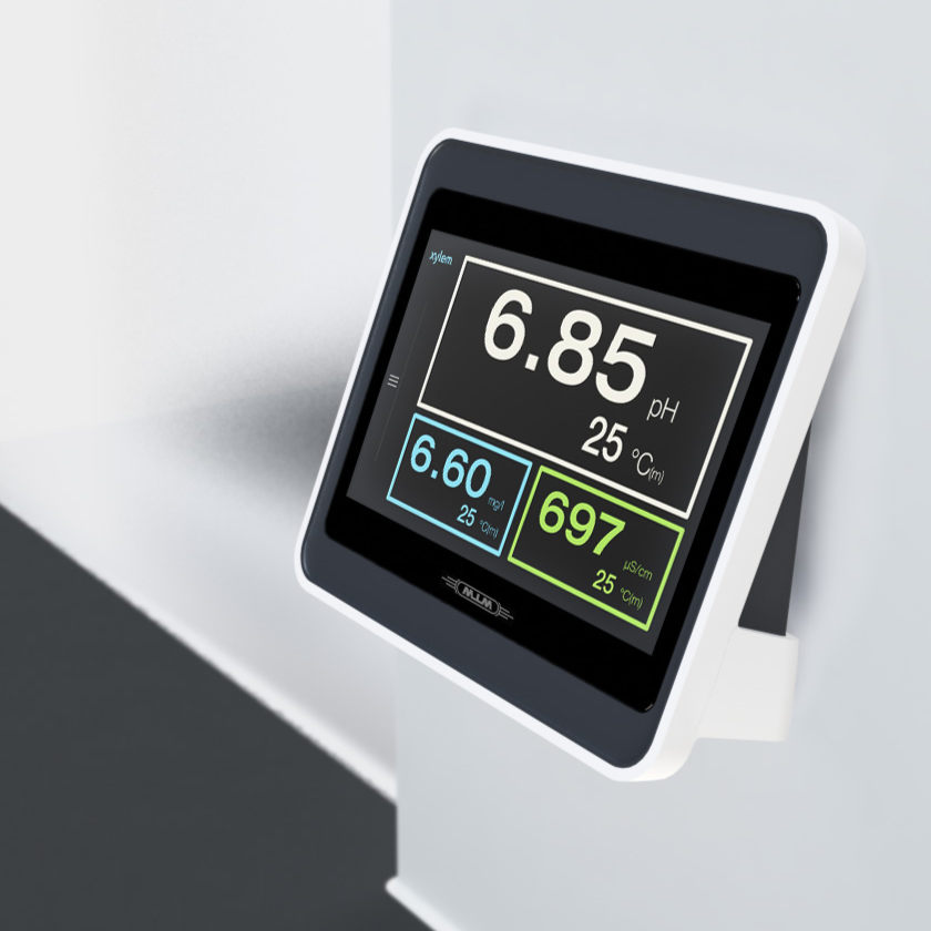 Wandmontierte Laborplattform – Design for Manufacturing von Eckstein Design